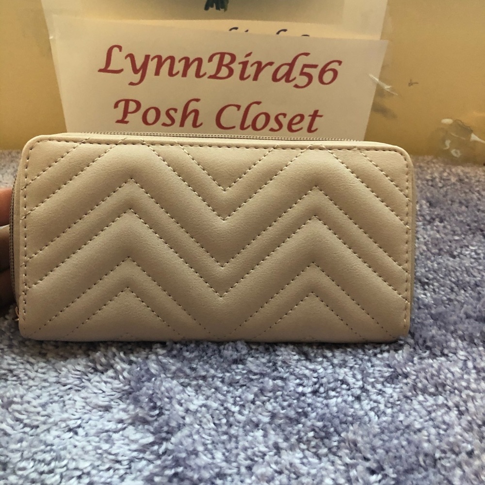 New Quilted Look Wallet.   5/2020